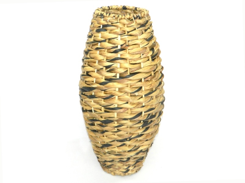 Custom-made Water Hyacinth Vase with Two-Tone Boho Style and Woven Finish